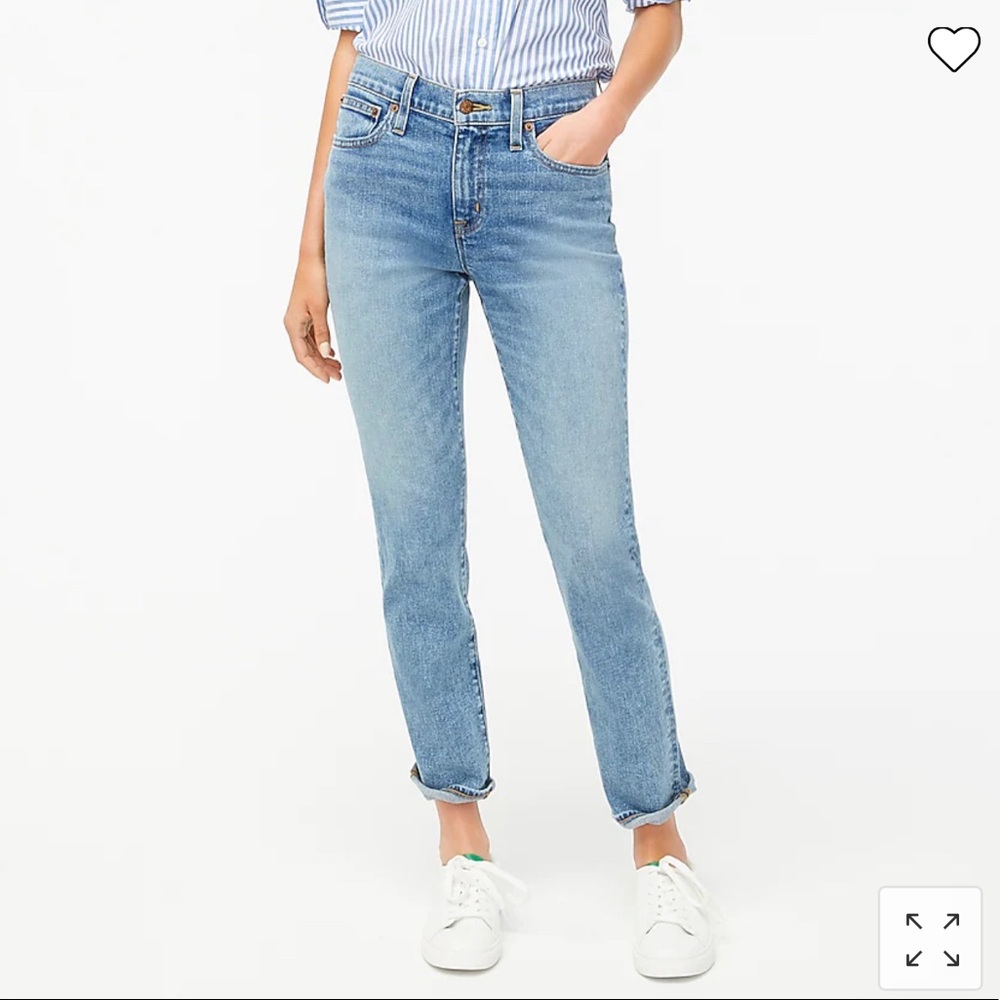 J Crew Factory Slim boyfriend jean in all-day stretch
Item BA784